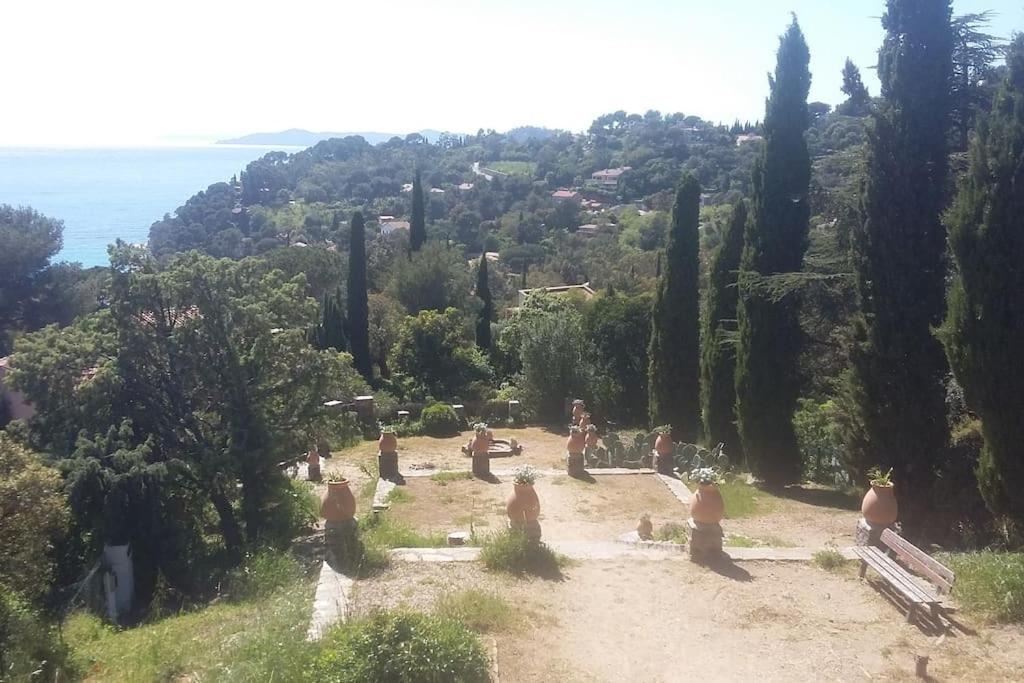 Studio 4 Pers Coeur Du Lavandou 5Mn A Pied Des Plages Le Lavandou Eksteriør bilde