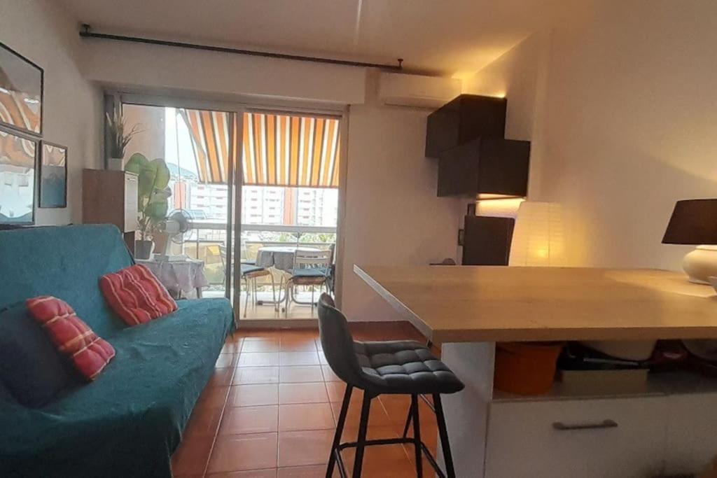 Studio 4 Pers Coeur Du Lavandou 5Mn A Pied Des Plages Le Lavandou Eksteriør bilde